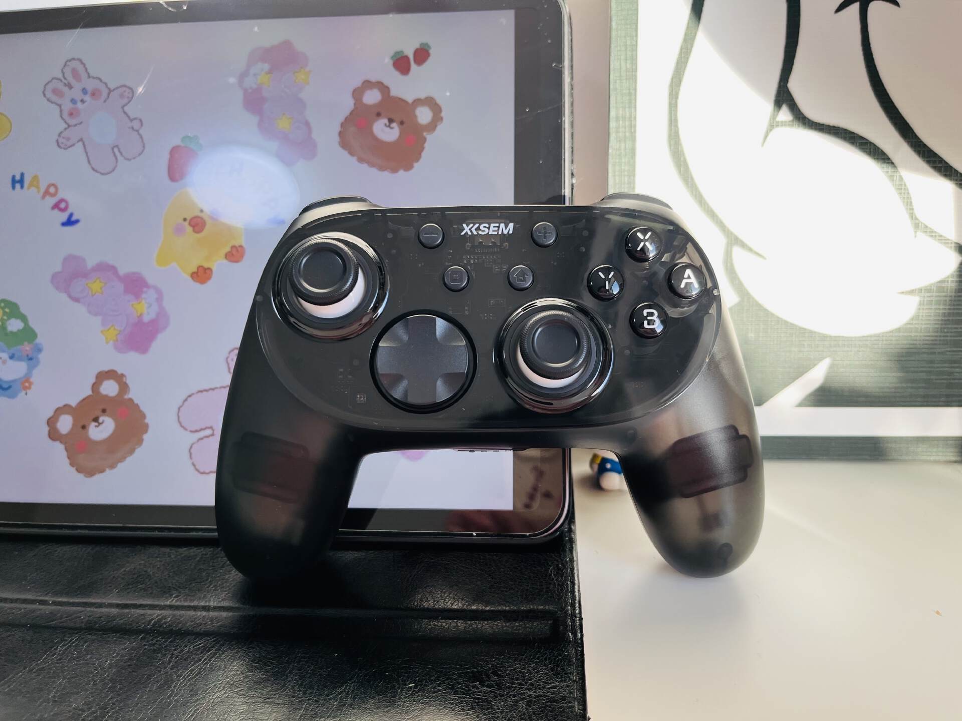 手柄握持舒适防滑体验_西圣GC1游戏手柄_手柄玩格斗