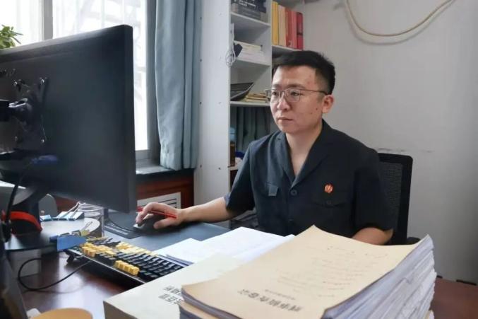 pg下载渠道 制作、销售游戏外挂，可能构成刑事犯罪|陕西台新闻中心