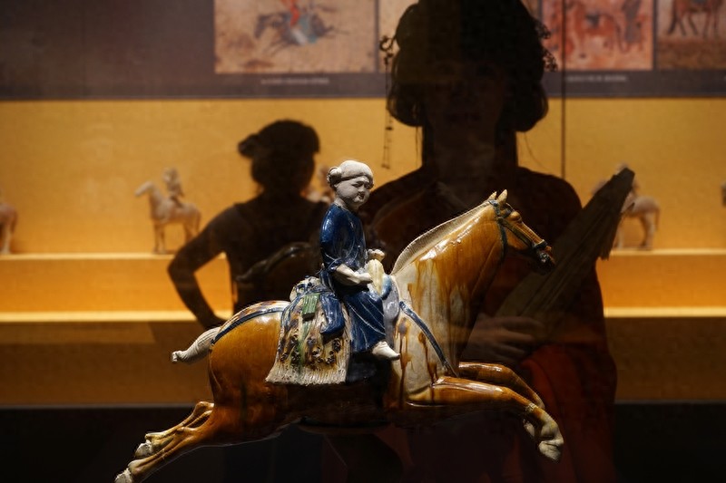 pg下载 王献华：当AI陪着人类“装神弄鬼”，历史学是否会被宣判死刑？