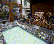 世界上最神奇的液体:人人都可以“轻功水上漂”