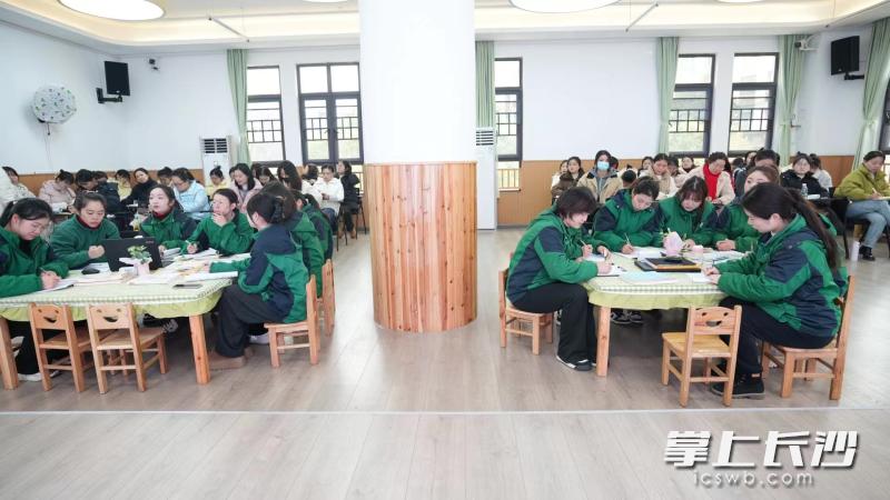 幼儿园游戏专题总结_自主游戏经验提升_幼儿园游戏反思