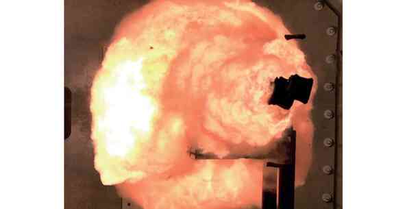 电磁炮生活应用_电磁炮轨道炮原理_电磁炮性能参数对比