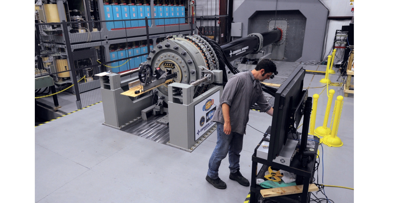 电磁炮轨道炮原理_电磁炮生活应用_电磁炮性能参数对比