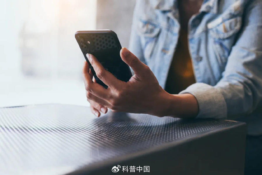 NFC是什么原理_NFC支付安全风险_射频识别技术生活应用