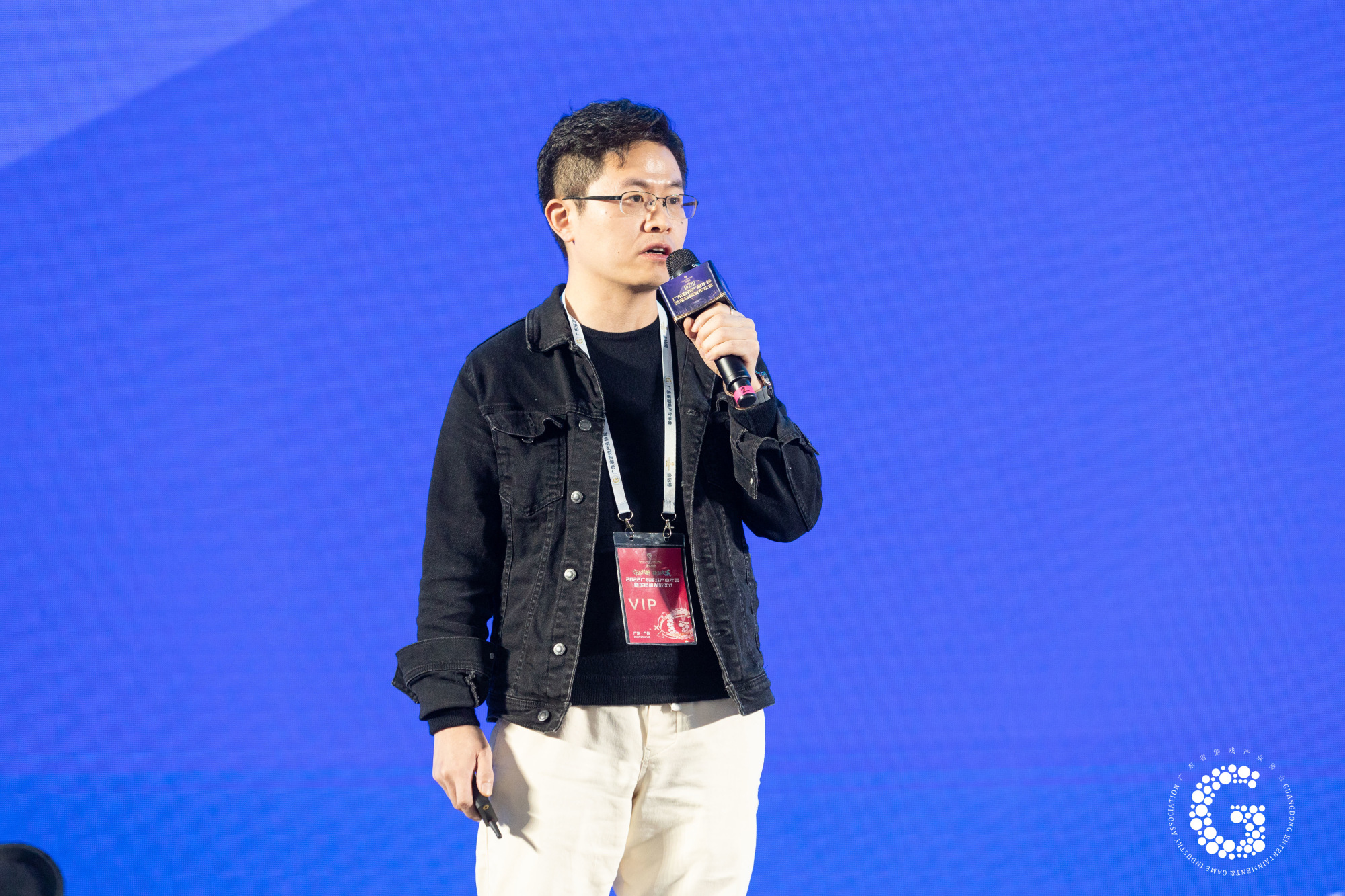 游戏行业 新闻_2022广东游戏产业年会 守正创新赋能发展 广东省游戏产业发展报告 金钻榜发布仪式