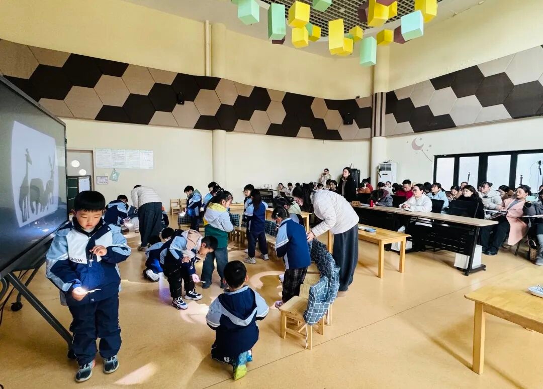 幼儿园科学区活动_幼儿光影科学实验_幼儿园游戏专题总结